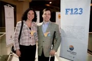 Fernando e Flávia em evento de divulgação do software f123